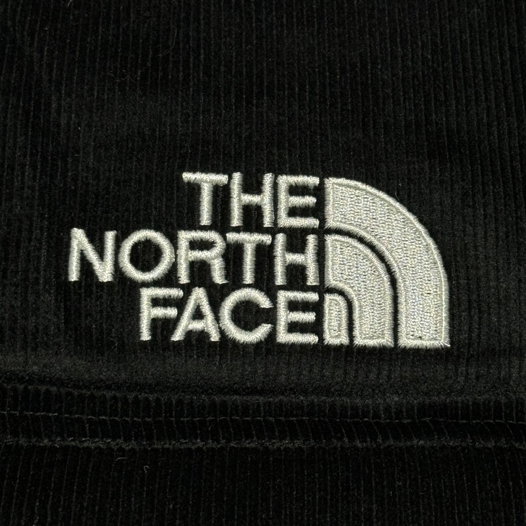 The North Face Black Versa Nuptse Down Jacket（NF0A84F7-JK3）