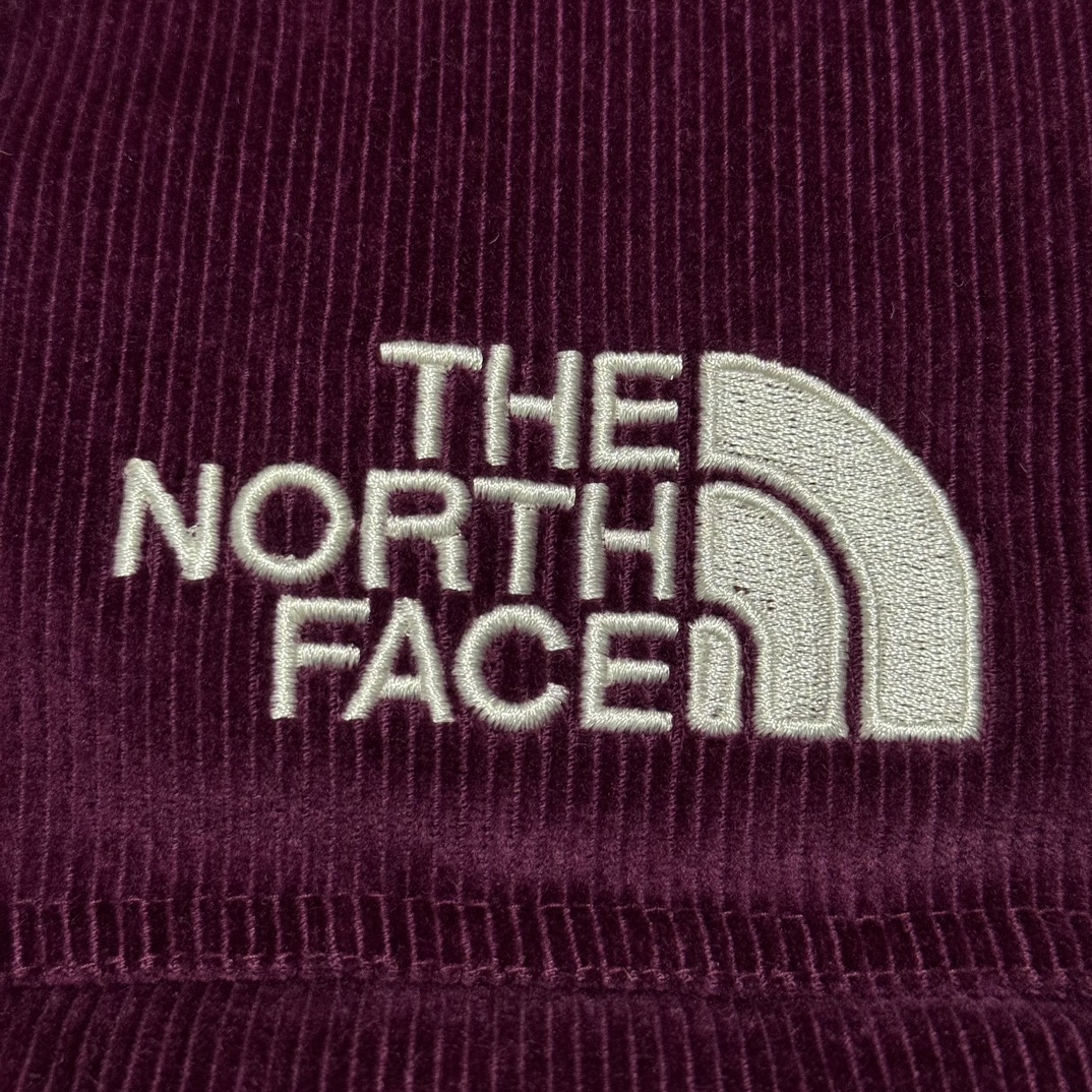 The North Face Black Versa Nuptse Down Jacket（NF0A84F7-JK3）