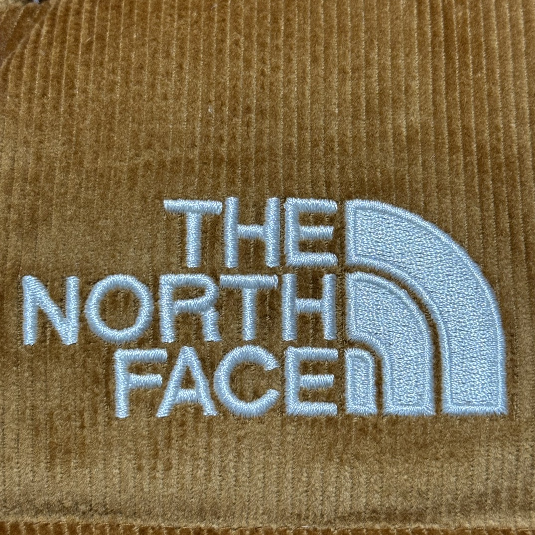The North Face Black Versa Nuptse Down Jacket（NF0A84F7-JK3）