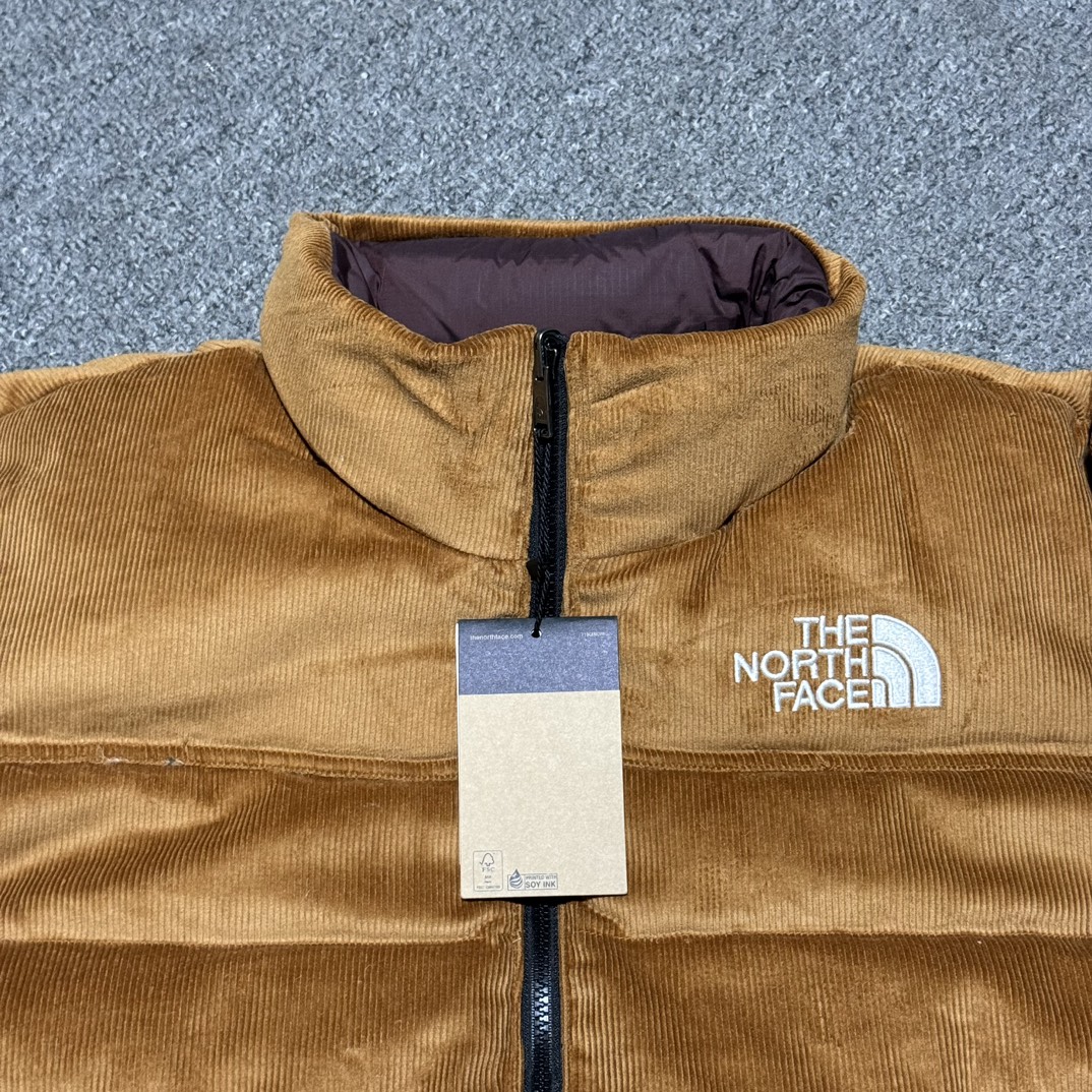 The North Face Black Versa Nuptse Down Jacket（NF0A84F7-JK3）