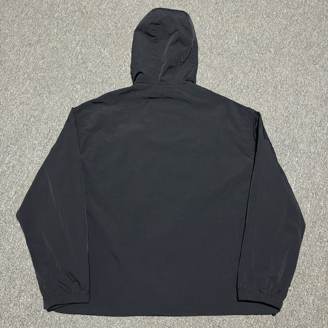 BURBERRY LIGHTWEIGHT NYLON JACKET（80867141）