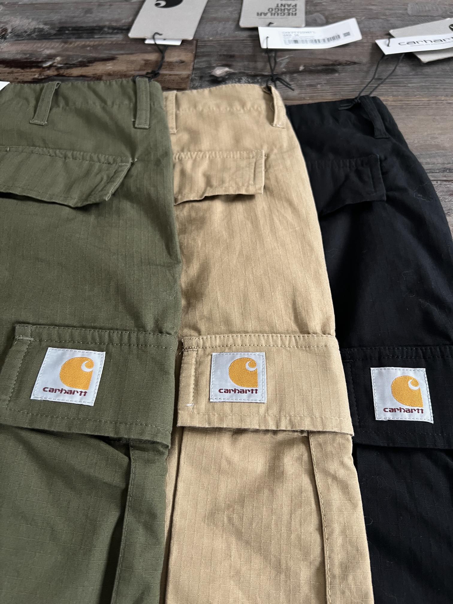Carhartt FW24 "Regular Cargo" trousers（I032467-2BQ-02）