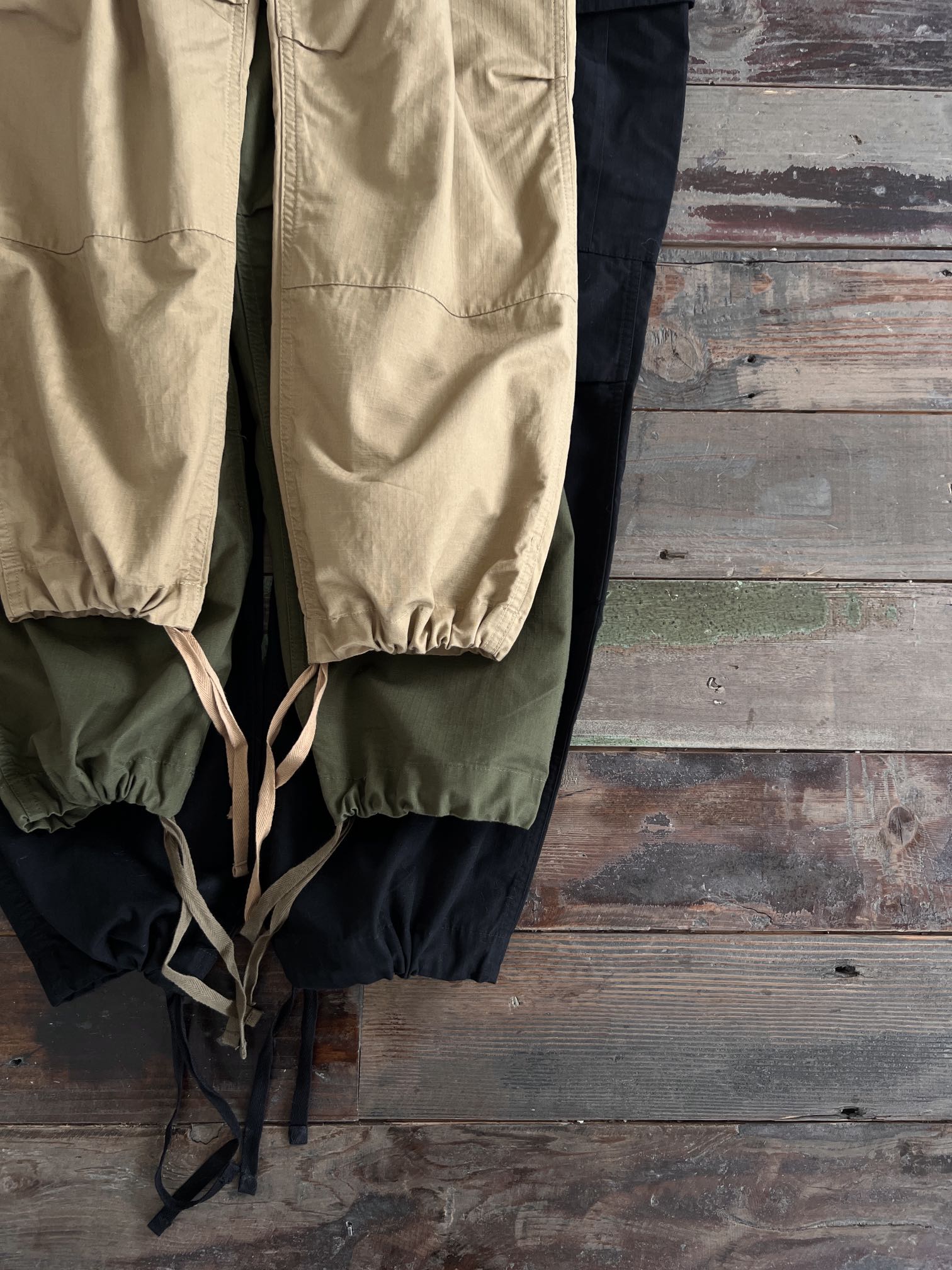 Carhartt FW24 "Regular Cargo" trousers（I032467-2BQ-02）