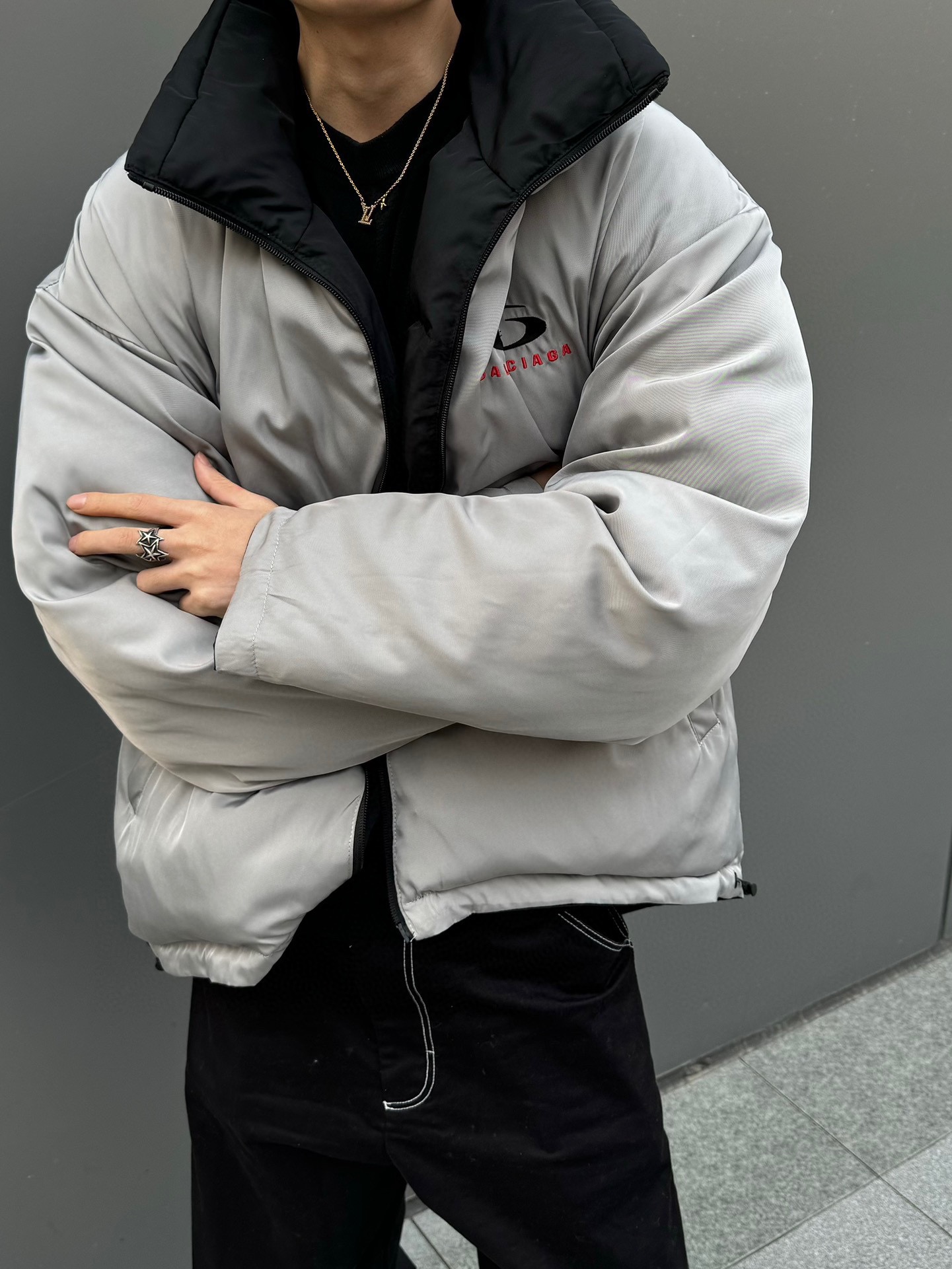 BALENCIAGA Cocoon Kick puffer (808811TRO181000）