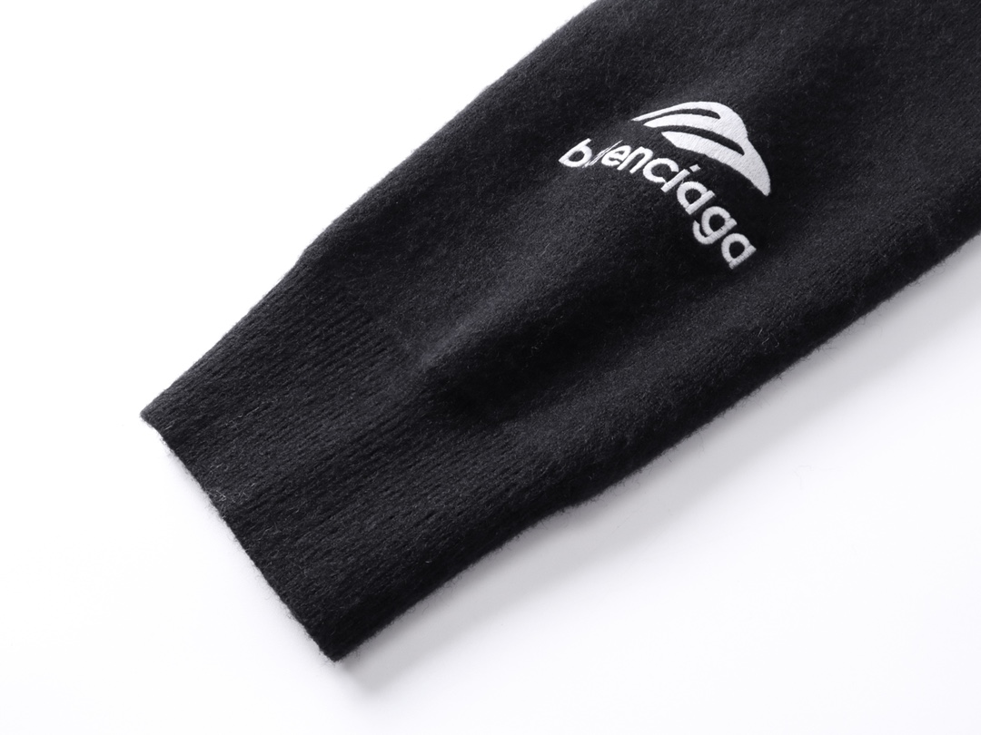BALENCIAGA Ski Crewneck "Black" (807781T17011000）