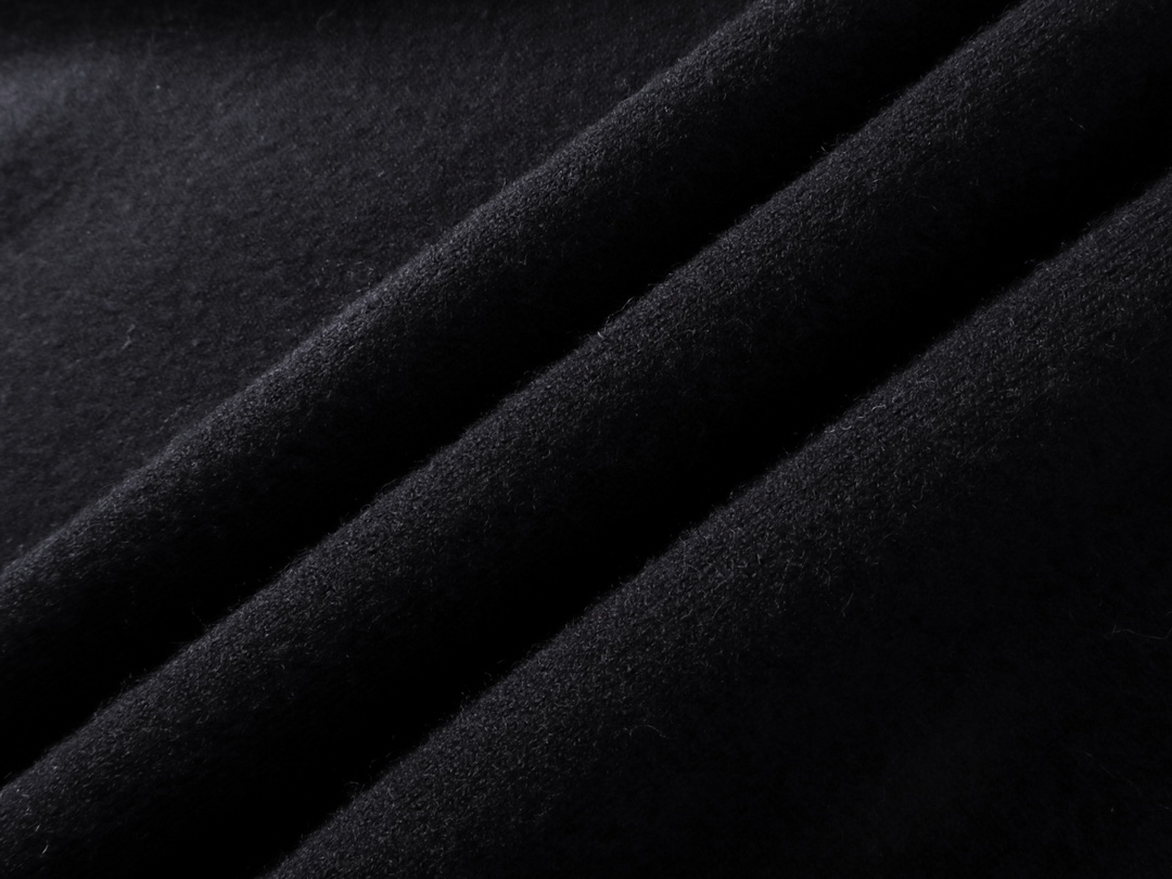 BALENCIAGA Ski Crewneck "Black" (807781T17011000）