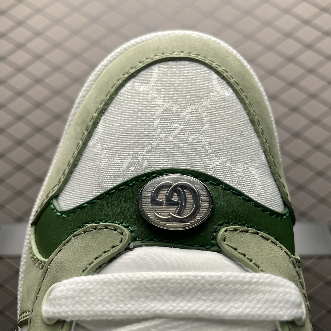 GUCCI Women's Screener sneaker（806629 FADXS 9158）