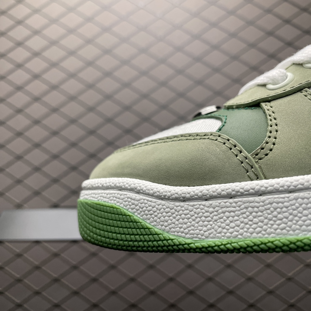 GUCCI Women's Screener sneaker（806629 FADXS 9158）