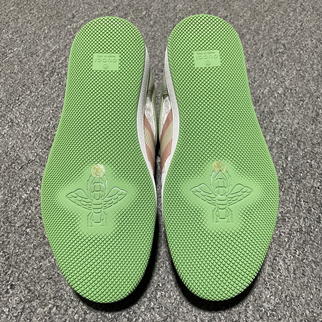 GUCCI Women's Screener sneaker（806629 FADXS 9158）