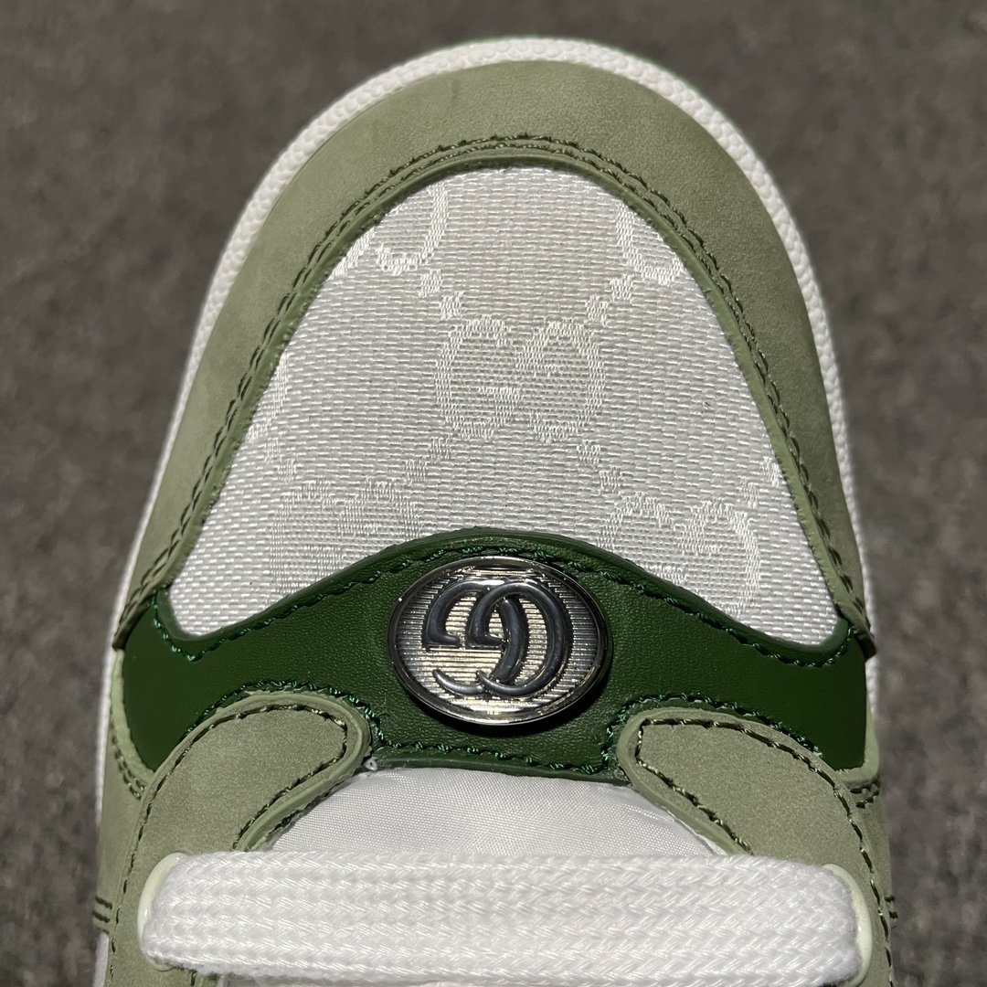 GUCCI Women's Screener sneaker（806629 FADXS 9158）