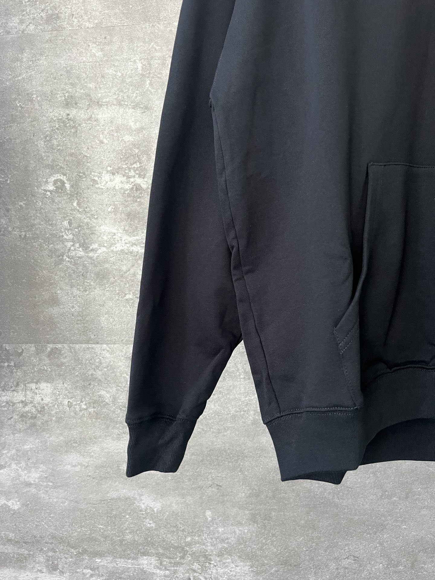 Balenciaga Loose hooded Long Sleeves Hoodie Black (570792TEV191000）