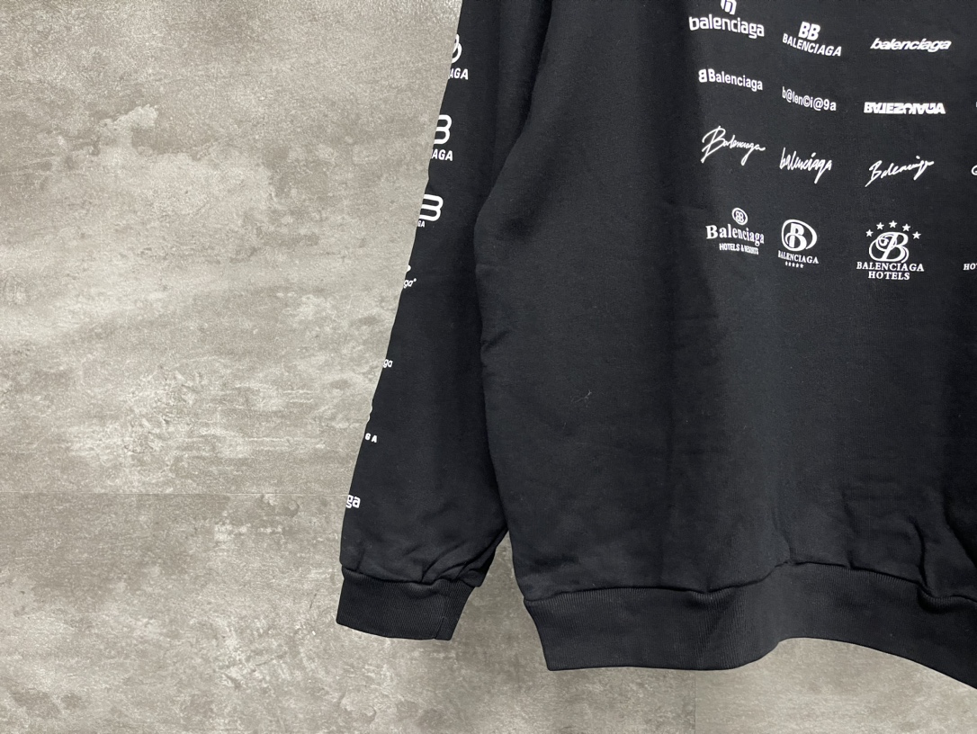 Balenciaga Archives Logos Hoodie (726241TNVQ81070）