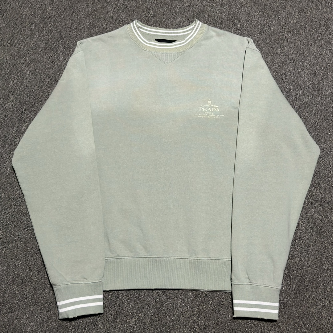  Prada Cotton sweatshirt (UJL69B-15CA-F0AQI-S-OOO）