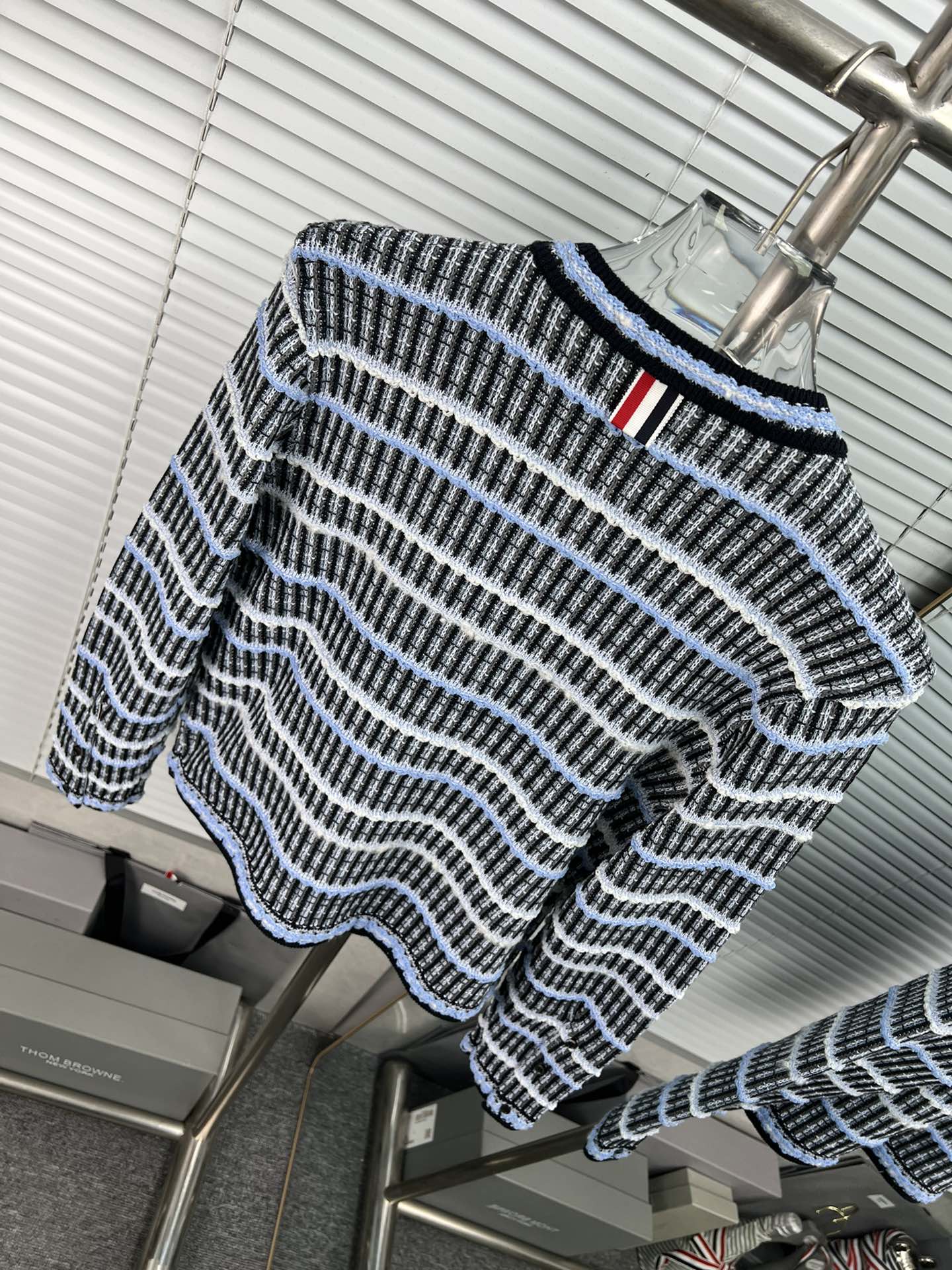 THOM BROWNE Cotton Linen Tweed Jacquard Cardigan (FKC582A-Y9032-415）