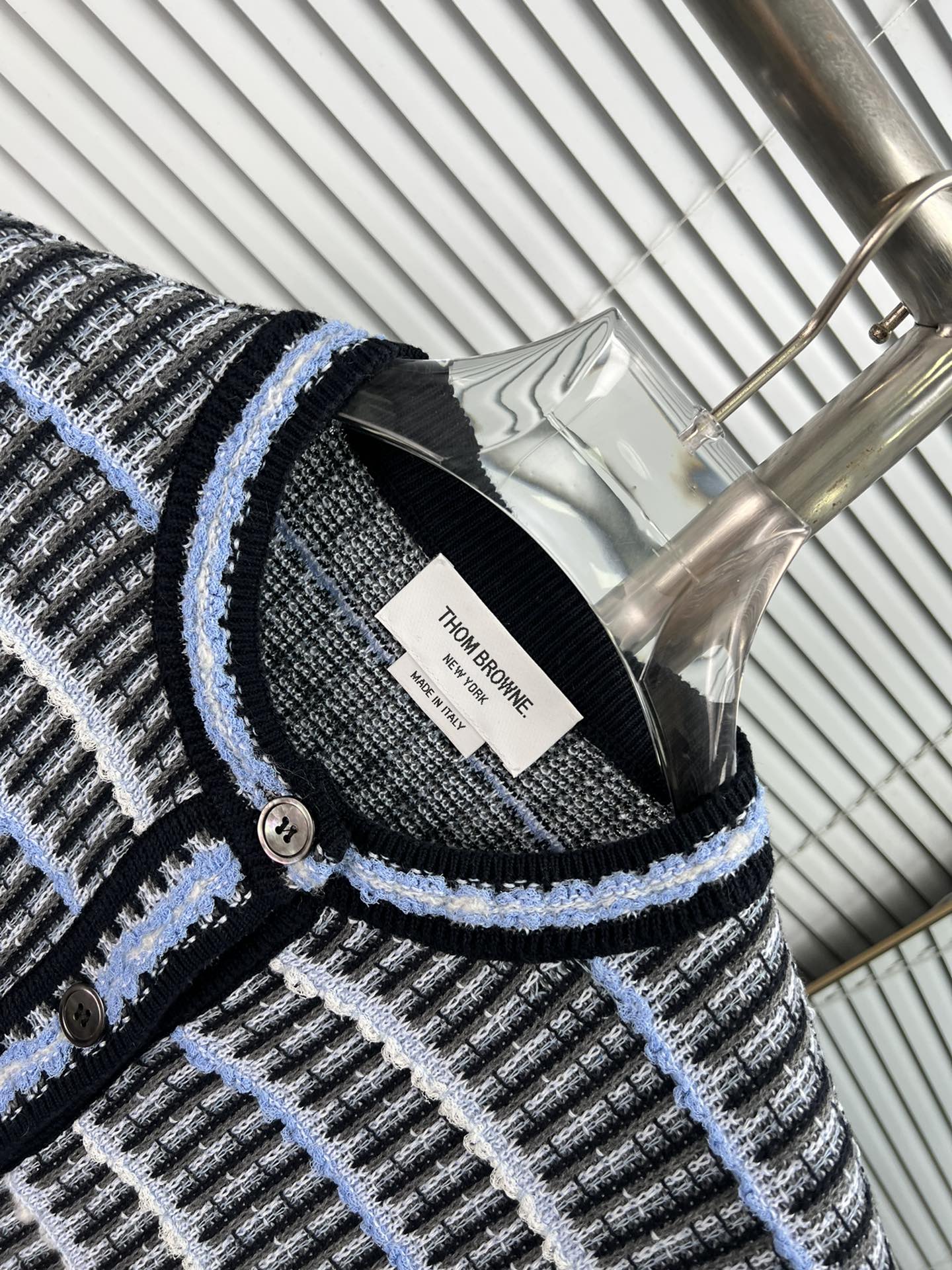 THOM BROWNE Cotton Linen Tweed Jacquard Cardigan (FKC582A-Y9032-415）