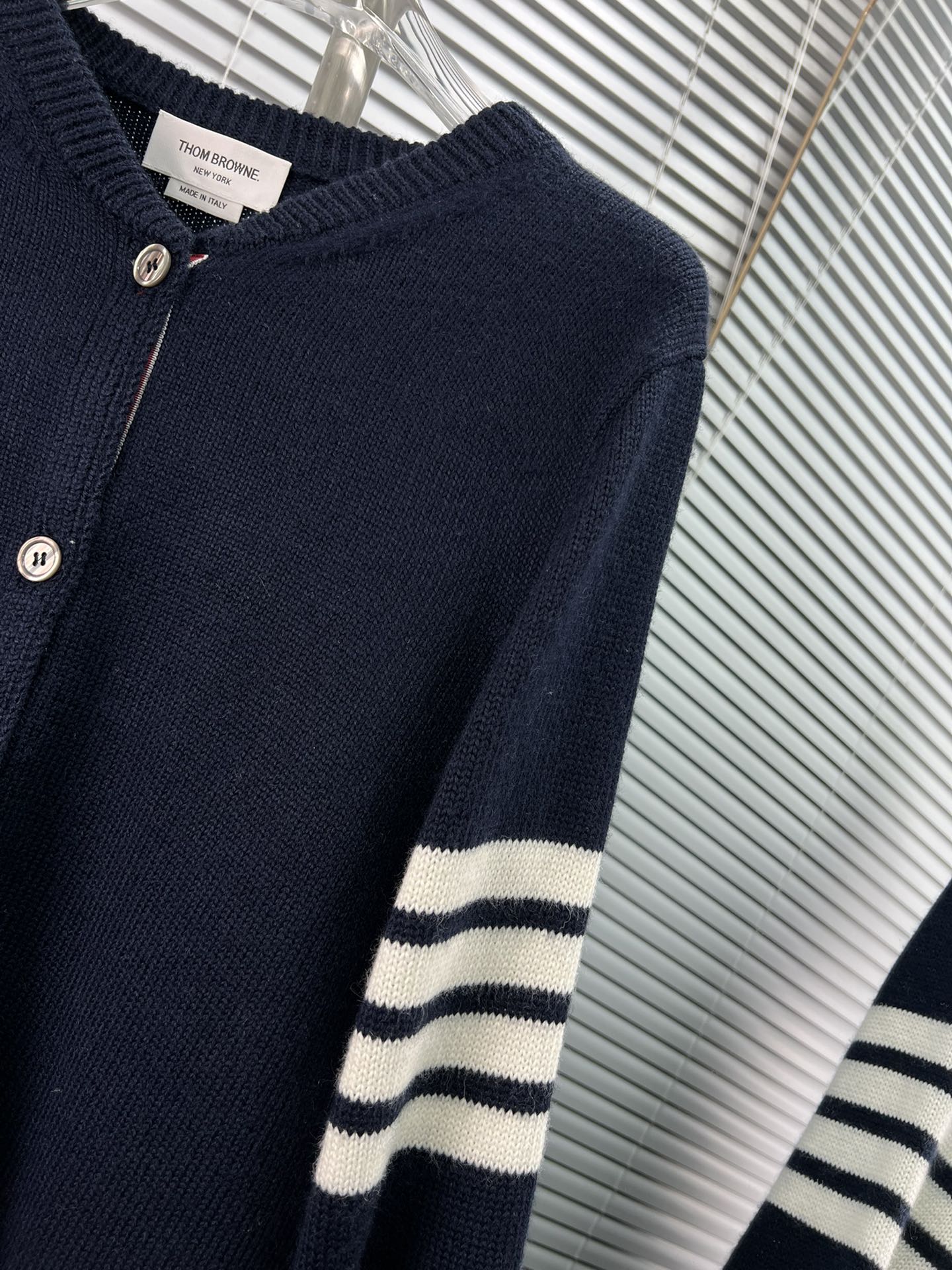 THOM BROWNE Rose Icon Cardigan (FKC585A-Y1030-415）