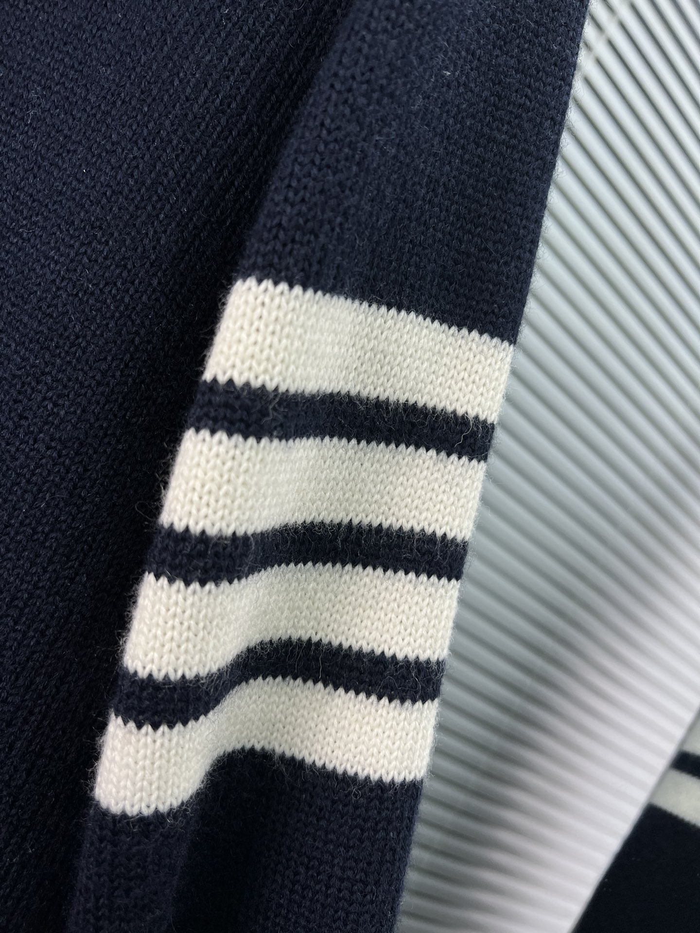 THOM BROWNE Rose Icon Cardigan (FKC585A-Y1030-415）