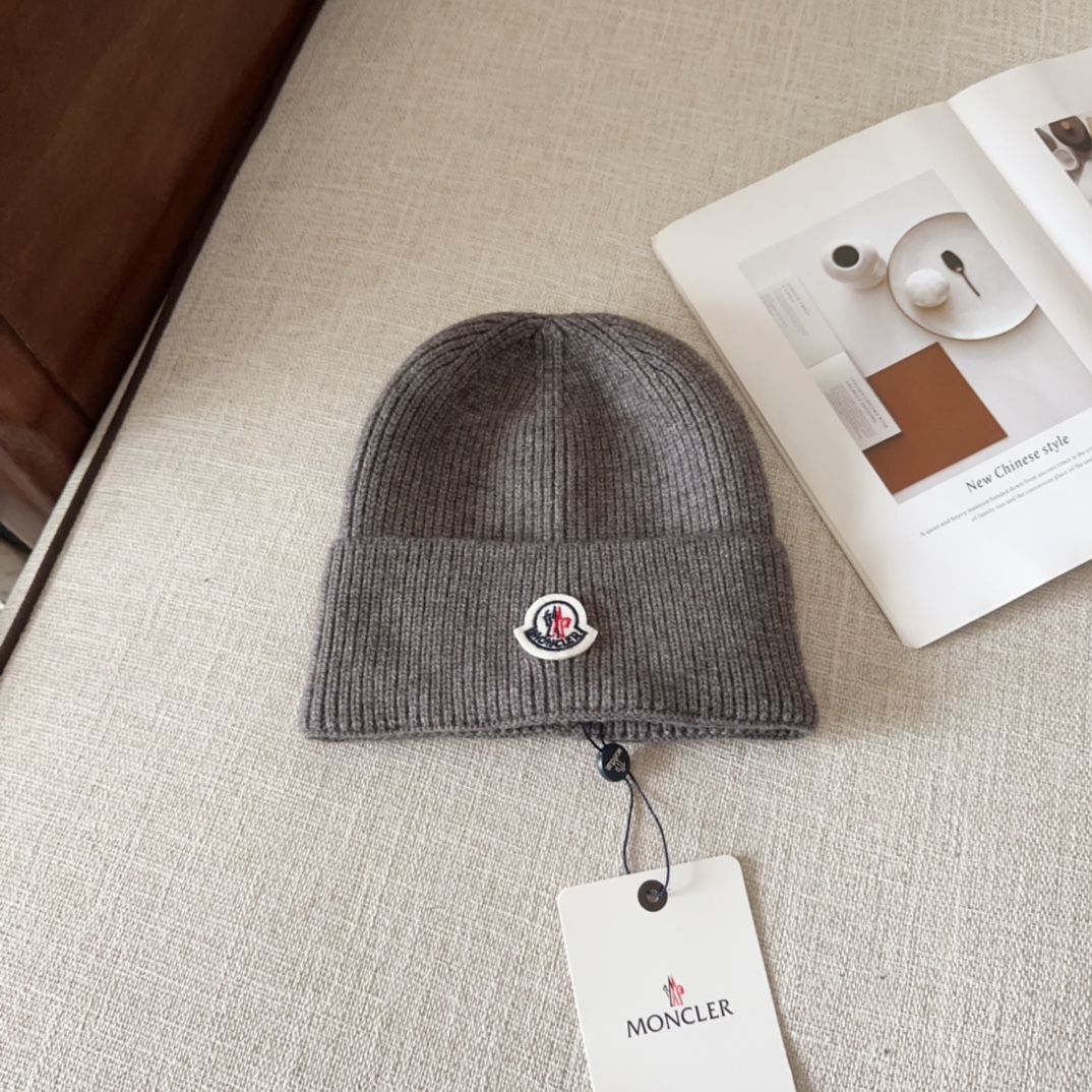 MONCLER Ribbed Knit Wool Beanie（3B00063M1900750）ウール（7色展開）