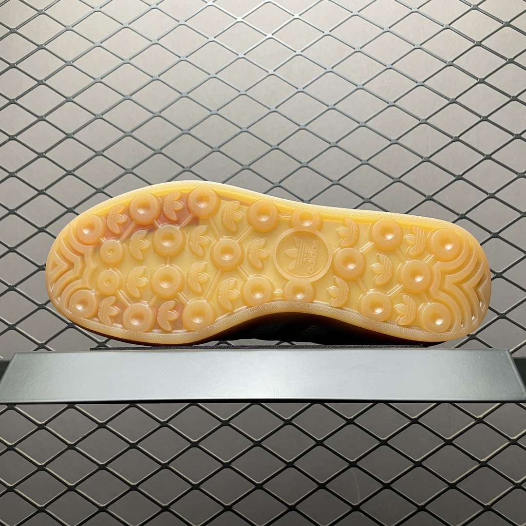 adidas Originals Women's Gazelle Indoor "Better Scarlet/Hazy Green/Gum"（IG6786 ）