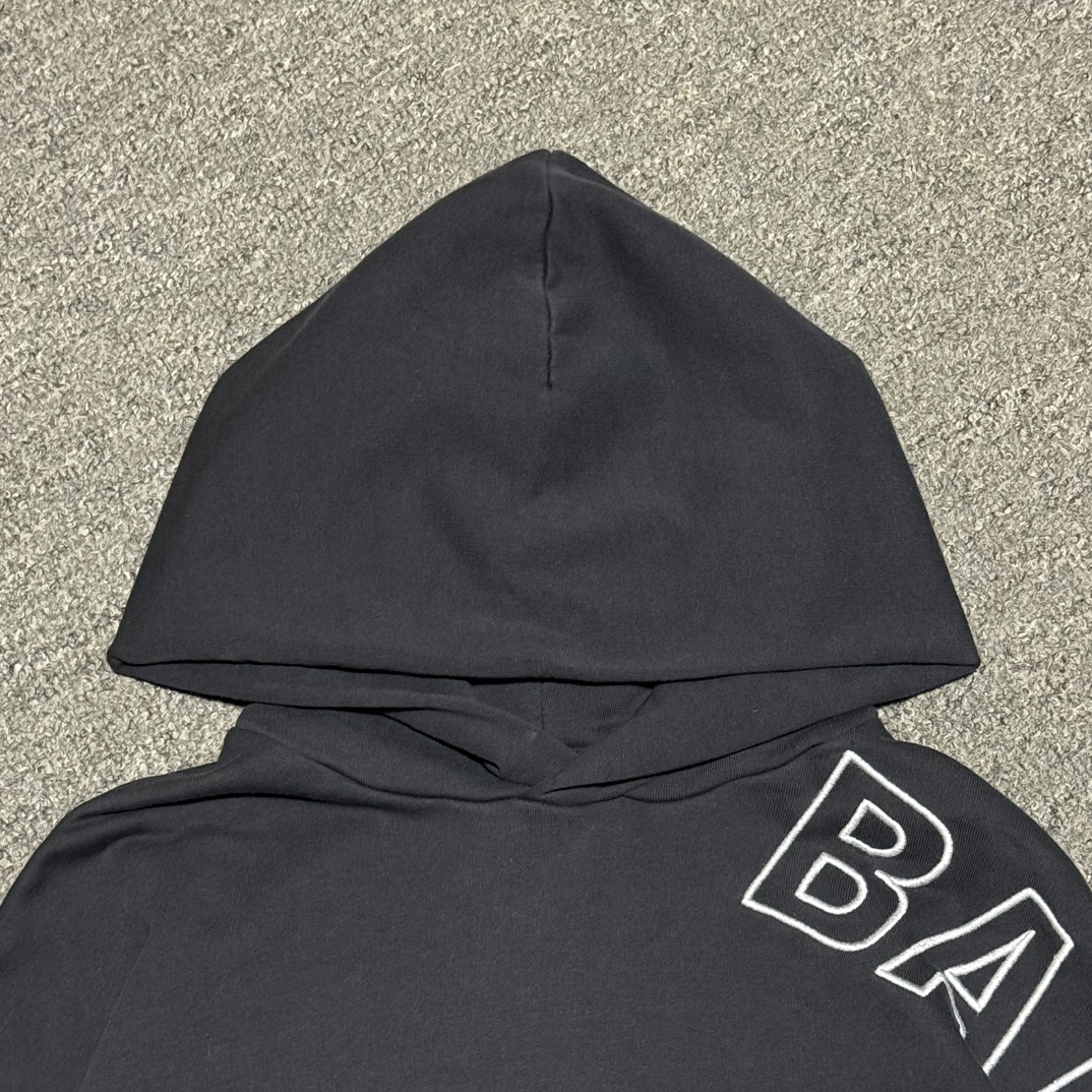 BALENCIAGA Outline Hoodie (739024TOVV29034）