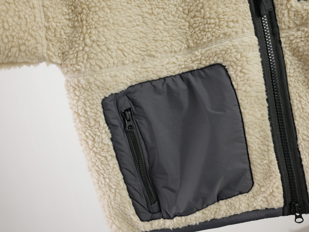 Canada Goose Simcoe Zip-Up Fleece（1101W-61）