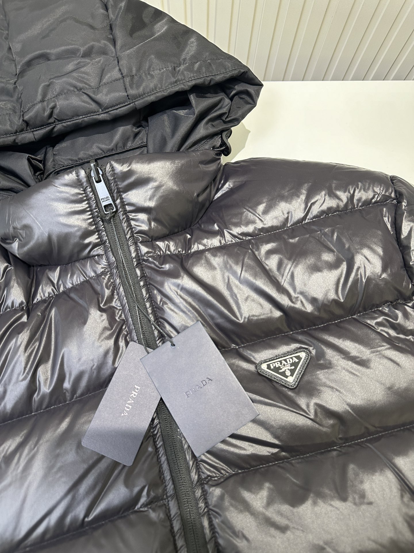 PRADA Hooded Re-Nylon down jacket （SGC398-1WQ8-F0002-S-232）