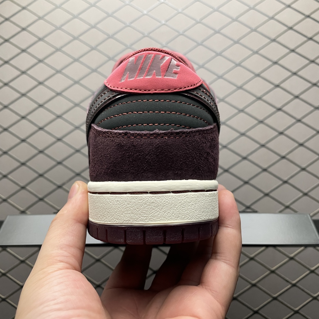 Riot Skateshop × Nike SB Dunk Low Pro "Mahogany"（FZ1289-200）
