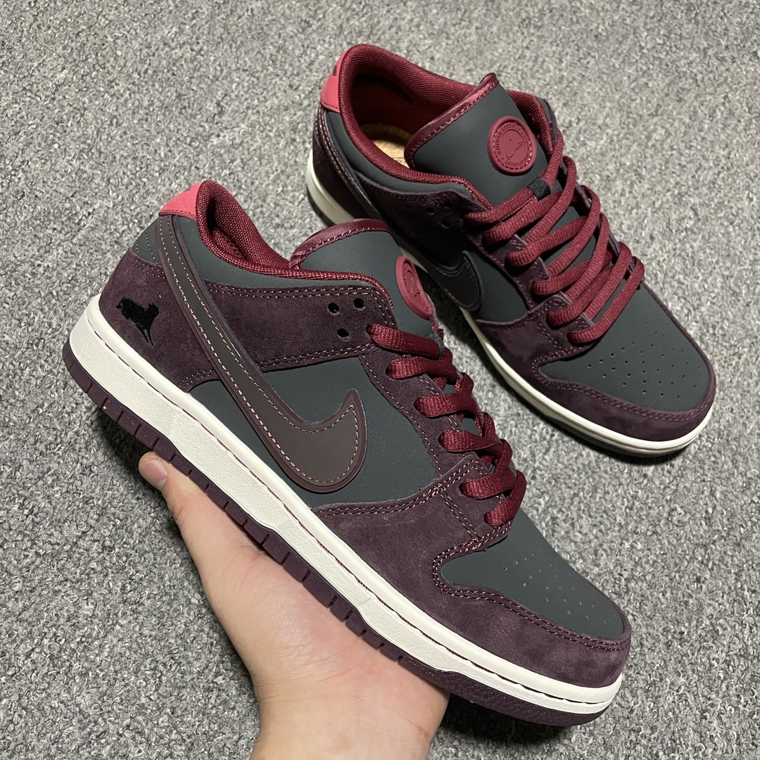 Riot Skateshop × Nike SB Dunk Low Pro "Mahogany"（FZ1289-200）