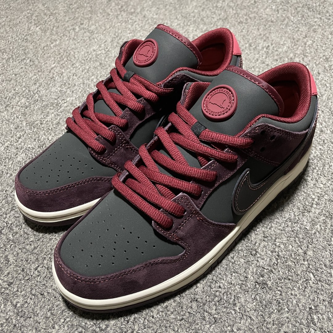 Riot Skateshop × Nike SB Dunk Low Pro "Mahogany"（FZ1289-200）
