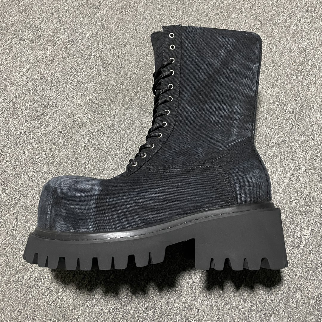 Balenciaga Men's Stomper Bootie in Black（805889W2H111000）