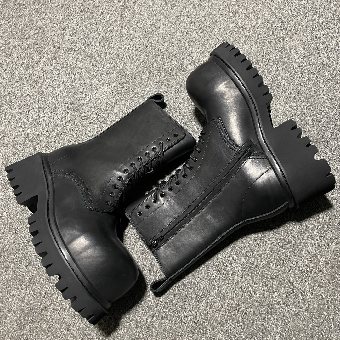 Balenciaga Men's Stomper Bootie in Black（805881WCDA01000）