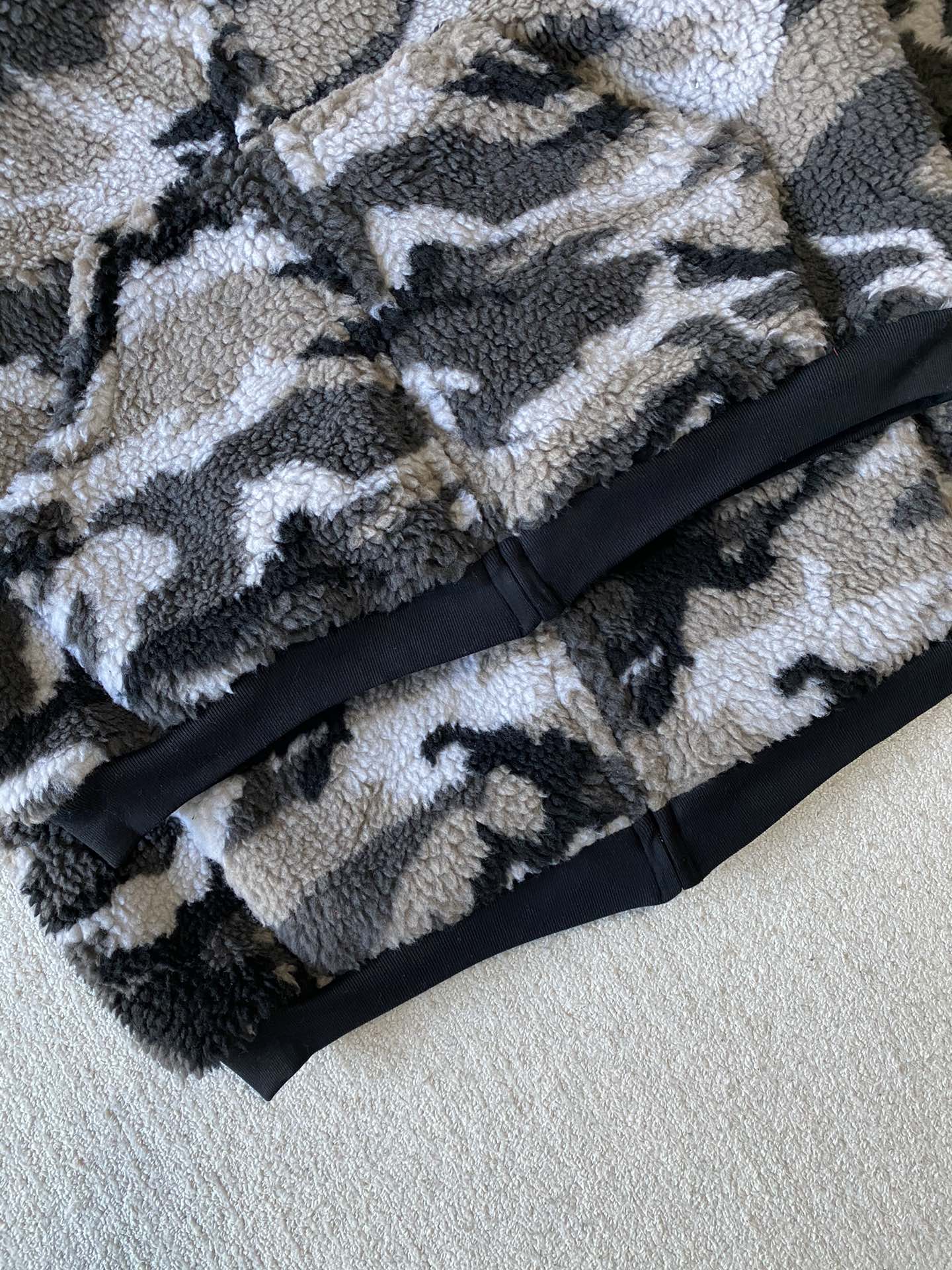 Balenciaga zip-up hoodie (809469TPQ11）