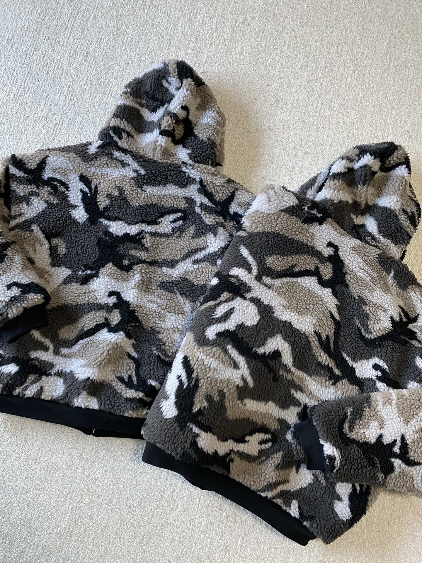 Balenciaga zip-up hoodie (809469TPQ11）