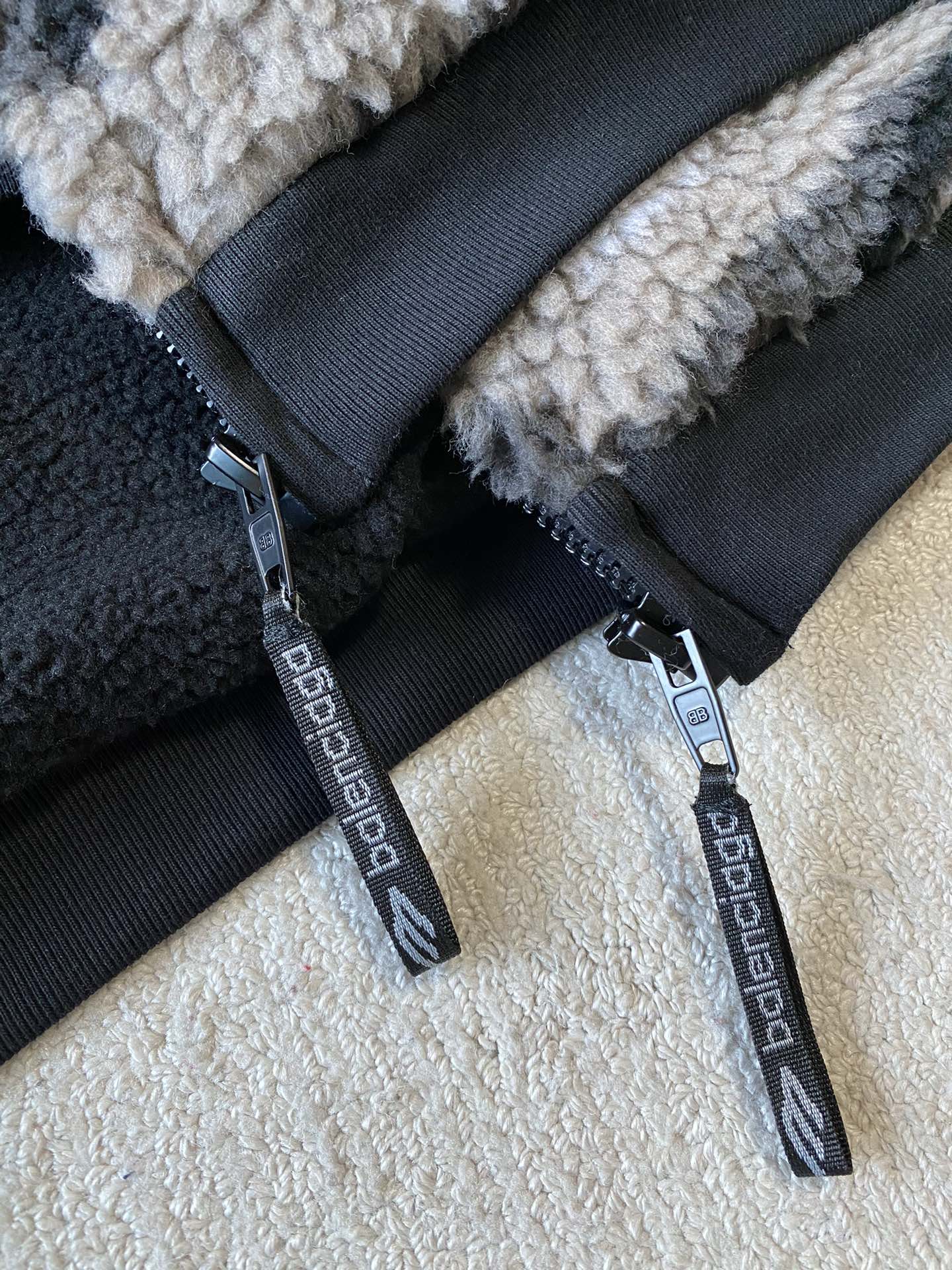 Balenciaga zip-up hoodie (809469TPQ11）