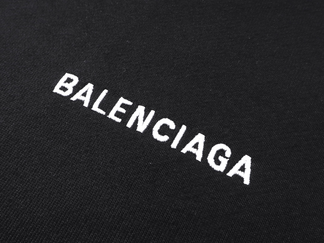 BALENCIAGA High neck zip sweater(818540 TRVJ31070）