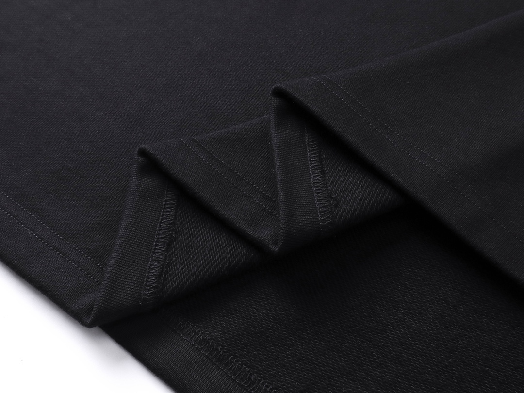 BALENCIAGA High neck zip sweater(818540 TRVJ31070）