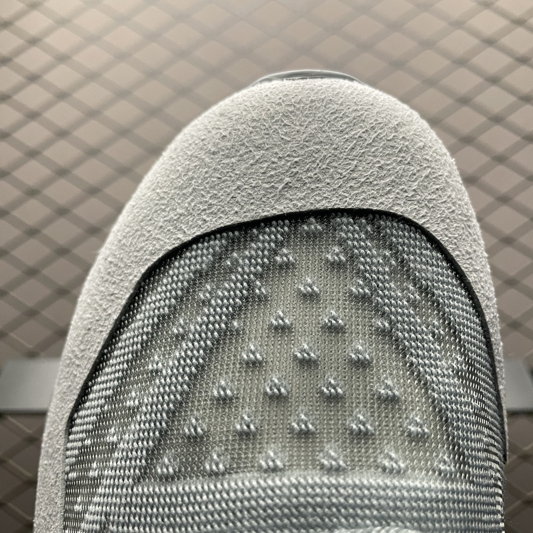 District Vision × New Balance FuelCell Supercomp Elite V4 "Aluminum Grey"(MRCELVD4)