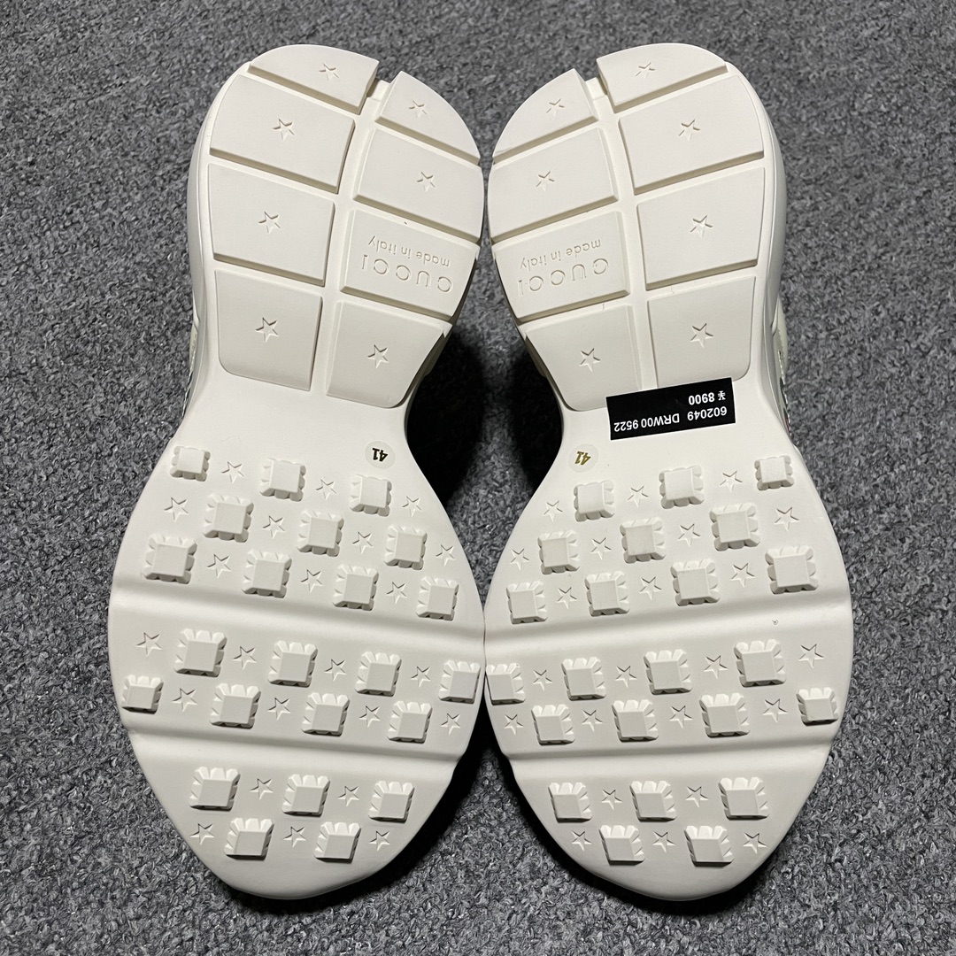 GUCCI Men's Rhyton sneaker in ivory leather（816179UPG009522）