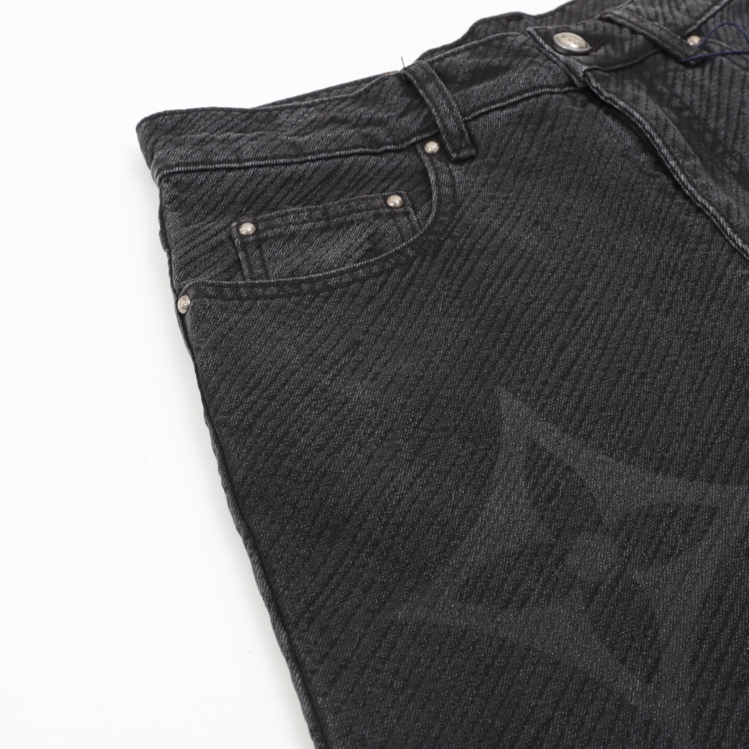 Louis Vuitton  Monogram denim pants（1AFY50）