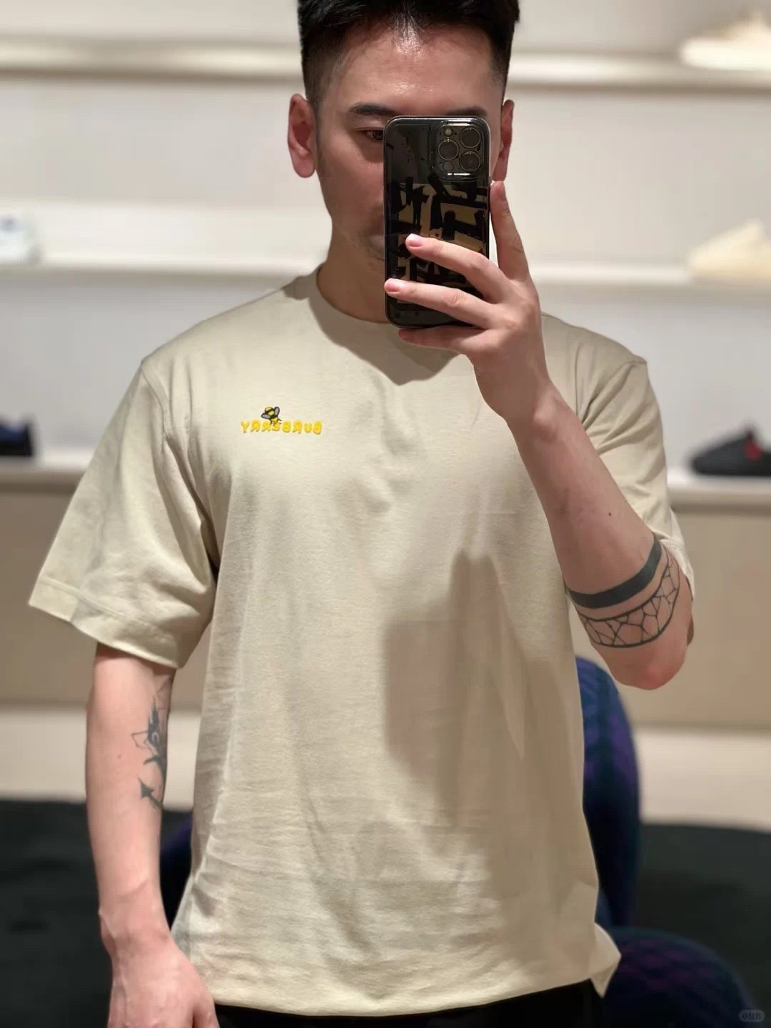 Burberry Bee Cotton T-shirt in Alpine(81027361）