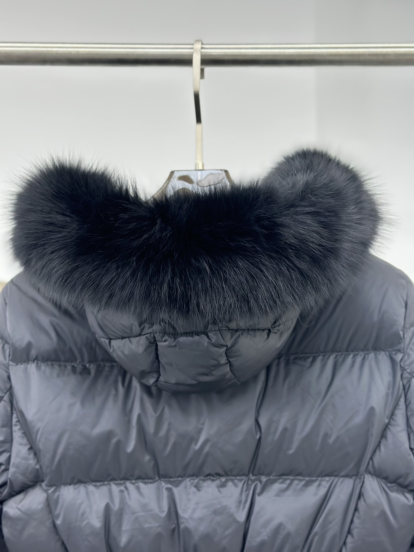 Moncler Boedic long down jacket（J20931C00022595FE999）