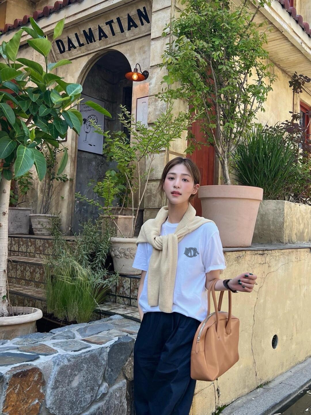 Dior Charm T-shirt (relaxed fit) Cotton jersey（513J696D0554_C088）