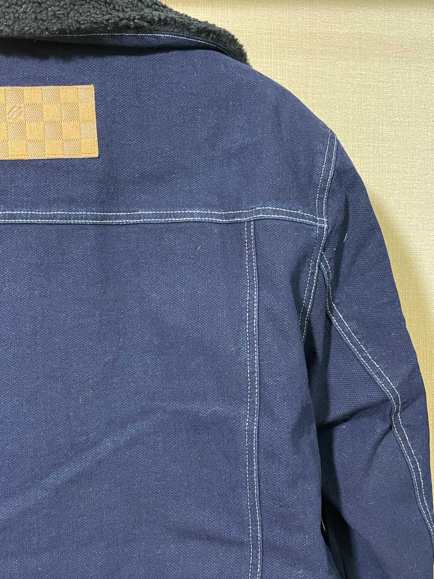 Louis Vuitton Winter Workwear Denim Jacket（1AGIO5）