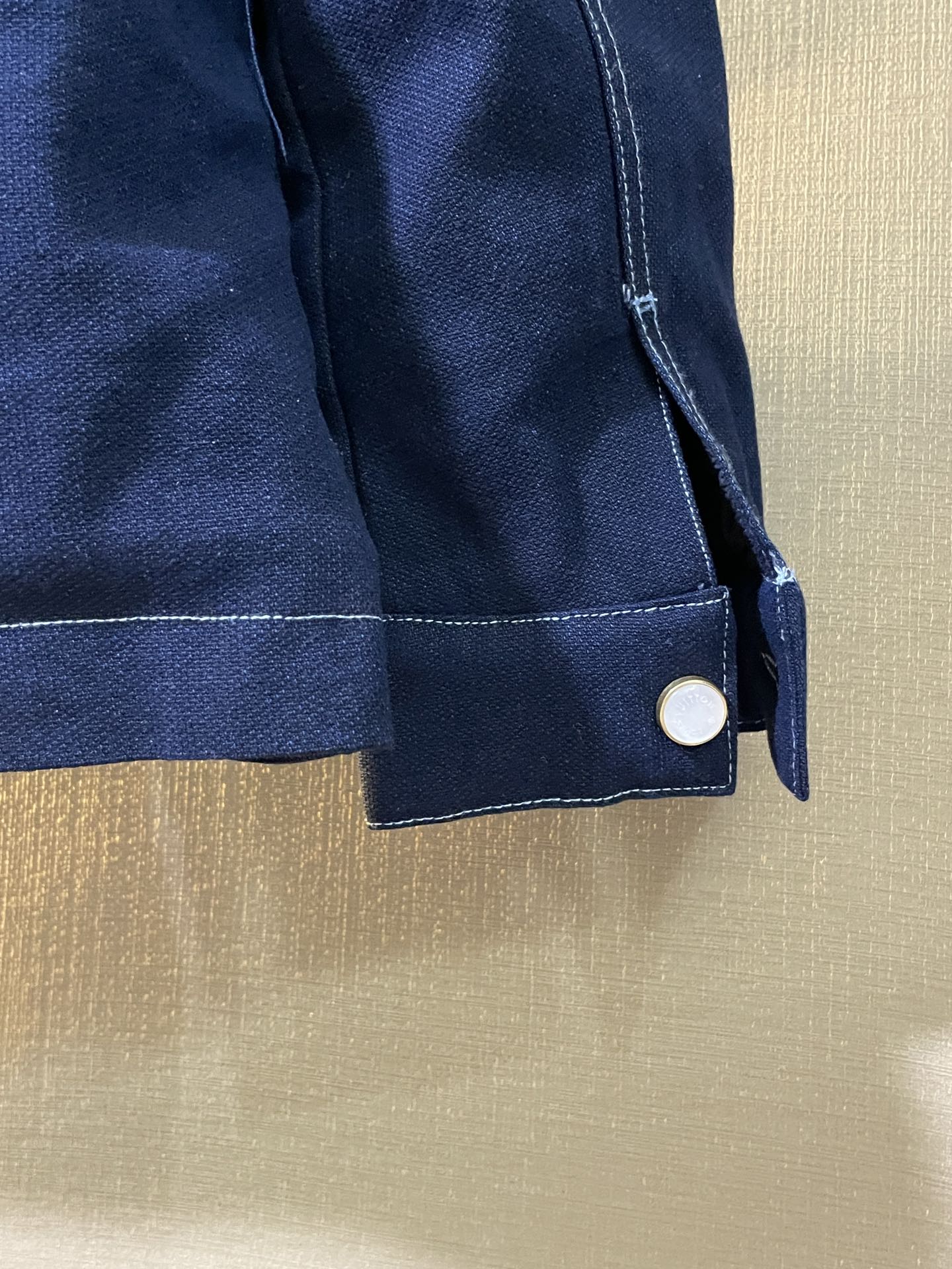 Louis Vuitton Winter Workwear Denim Jacket（1AGIO5）