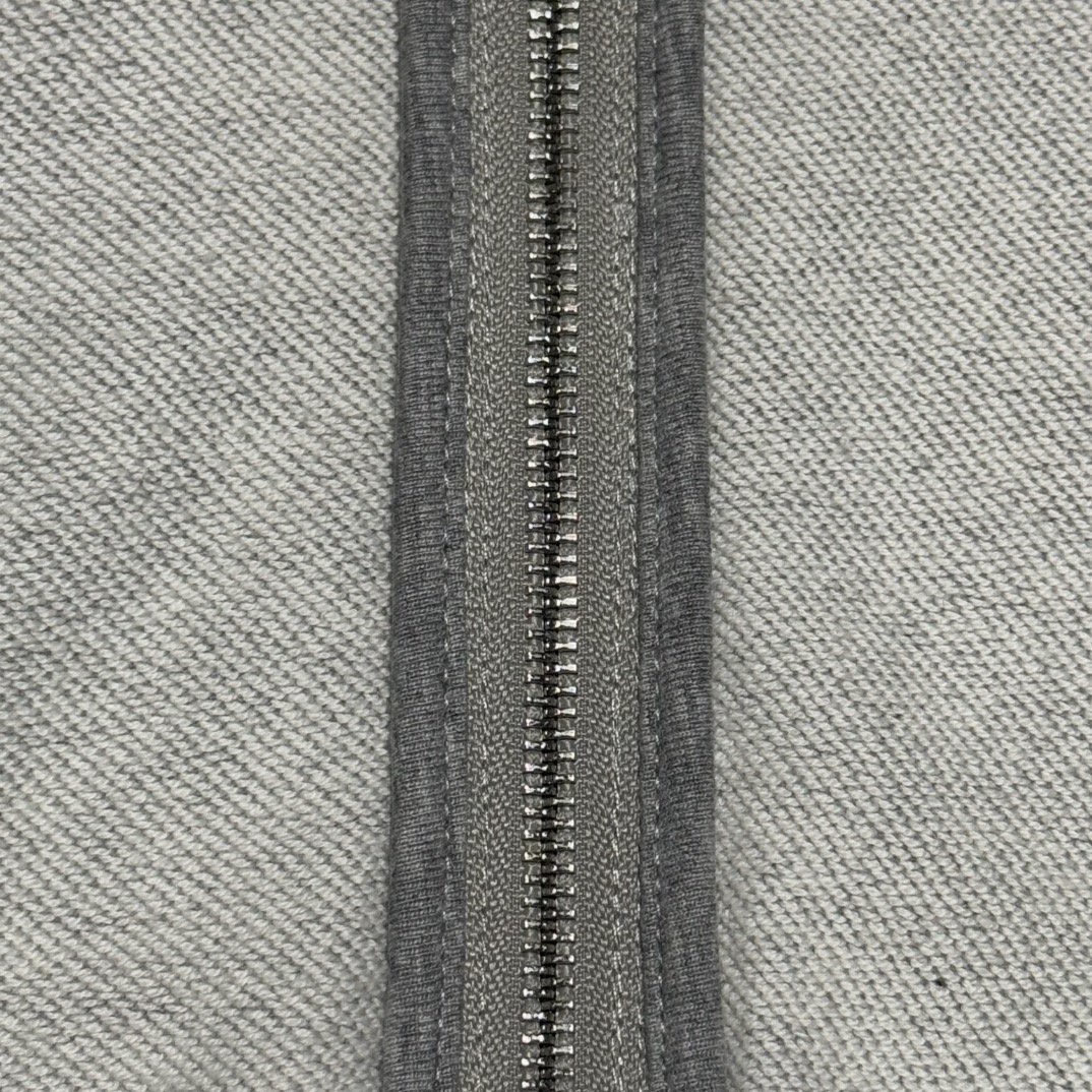 Celine Grey  Triomphe Zip Hoodie  (2Y36D450I-09MB）