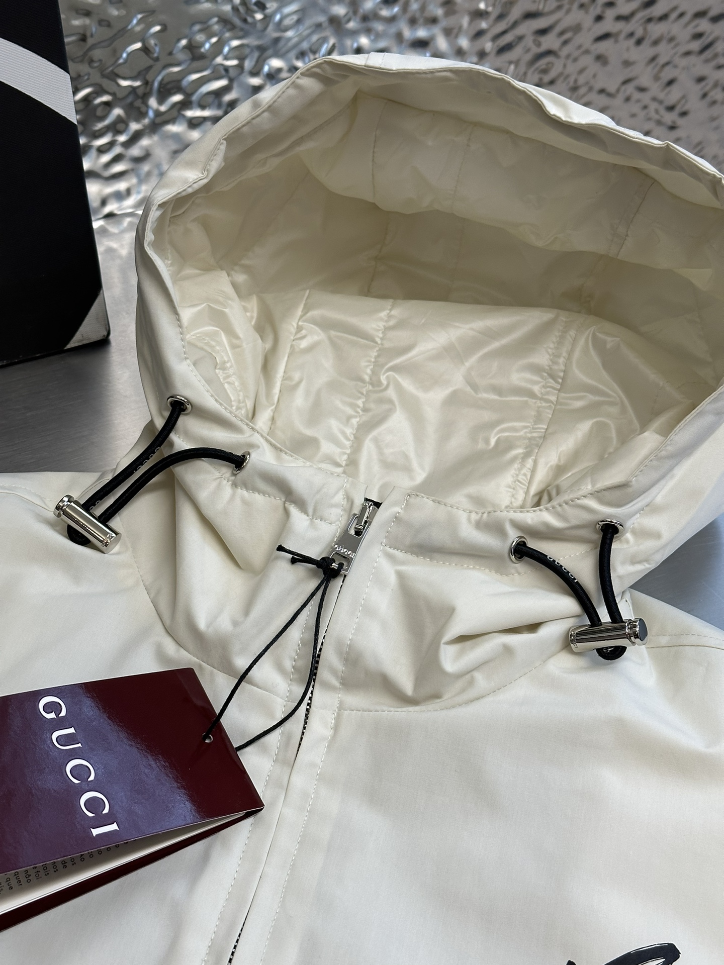 GUCCI Technical Cotton Canvas Hooded Jacket "Black/White"（787197-ZARAK-1043）