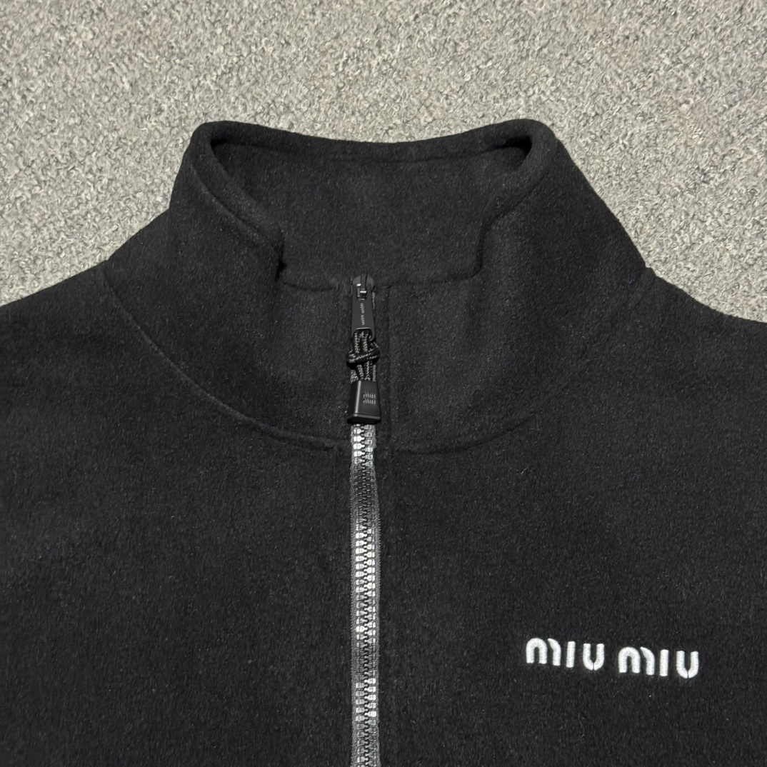 Miu Miu Logo sweat jacket（MJL043-15V3-F0002-S-OOO）