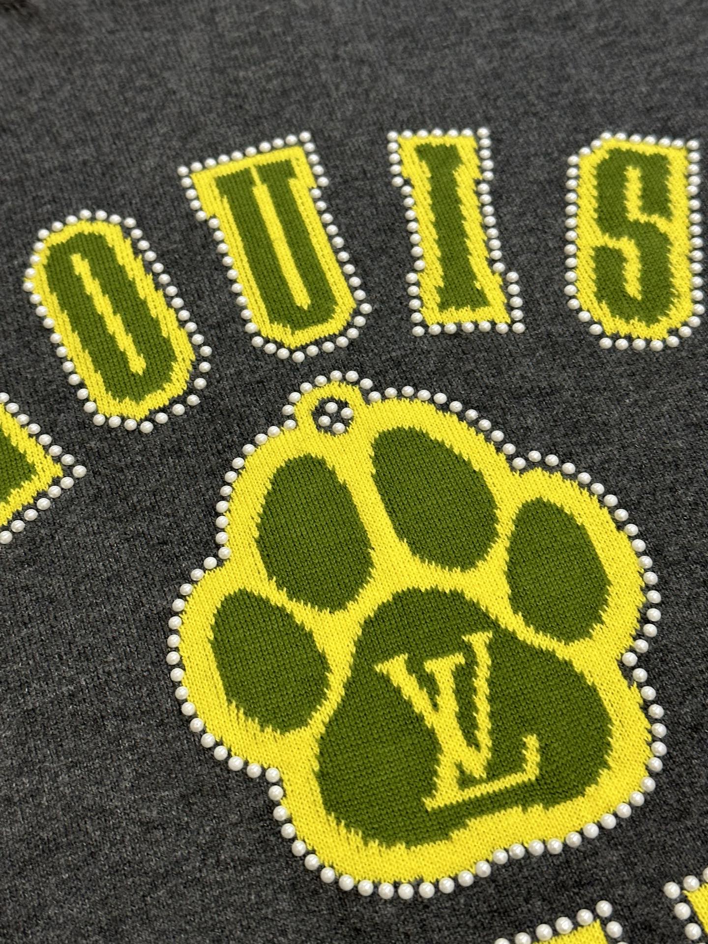 Louis Vuitton Embellished short sleeve cotton crew neck（1AGJSF）