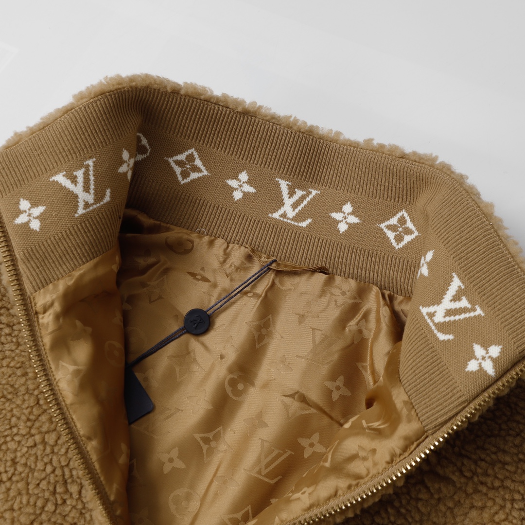 Louis Vuitton  Leather patch fleece blouson（1AGLXO）