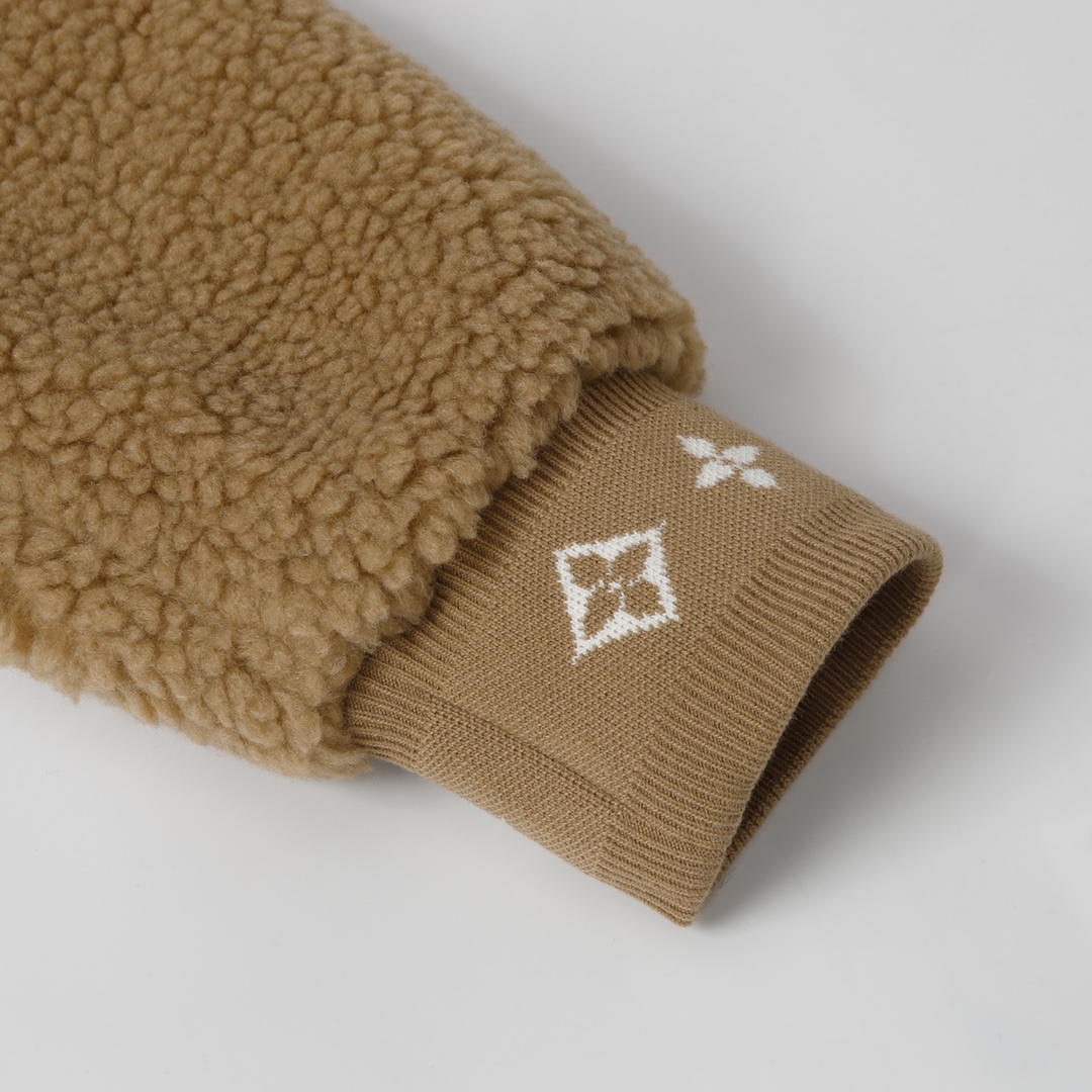 Louis Vuitton  Leather patch fleece blouson（1AGLXO）